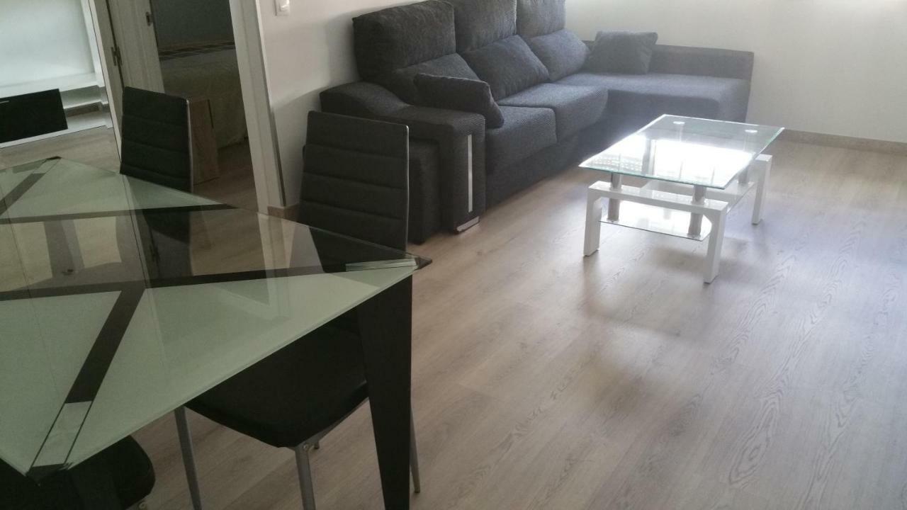Apartamentos La Vaguada Suites マドリード エクステリア 写真
