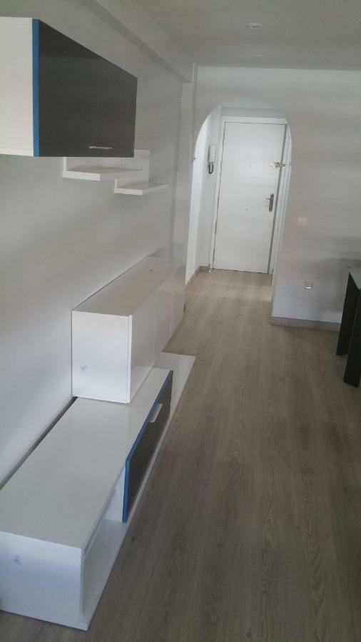 Apartamentos La Vaguada Suites マドリード エクステリア 写真